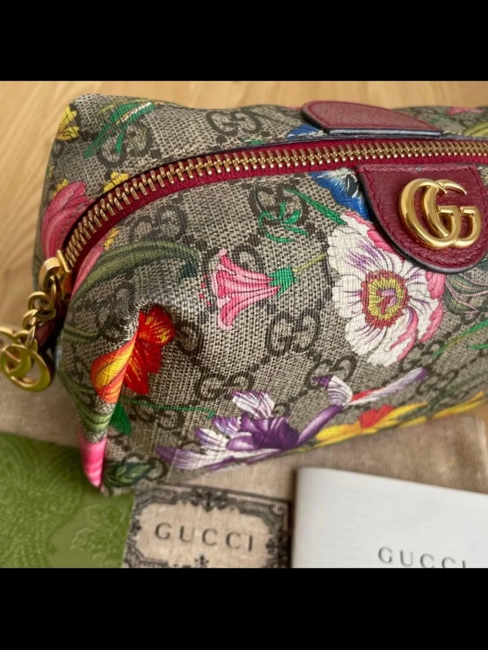 Gucci Floral GG Supreme Cosmetic Pouch - Brown with Multicolor Blooms